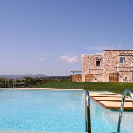 Daire Stone Bay In Messinia Kalamaki Area Chranoi