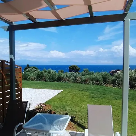 아파트 Stone Bay In Messinia Kalamaki Area