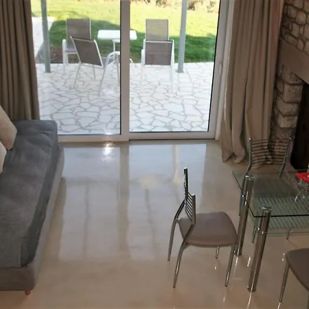 아파트 Stone Bay In Messinia Kalamaki Area 크라니
